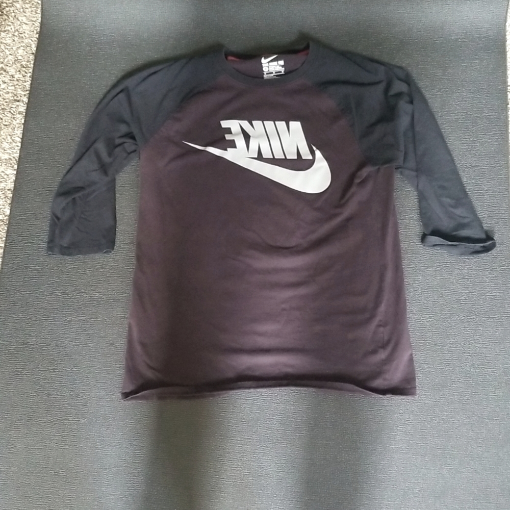 💥Nike Mens medium baseball style shirt